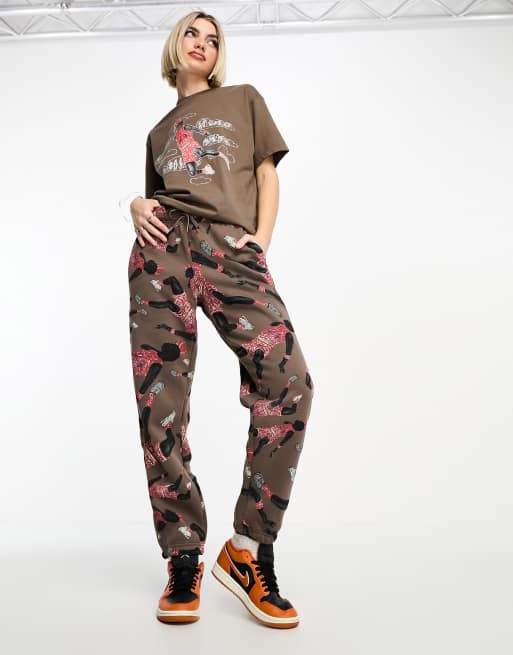 Women's Camo Slim Fit Jogger Leggings with Pockets and Drawstring A New Day  S