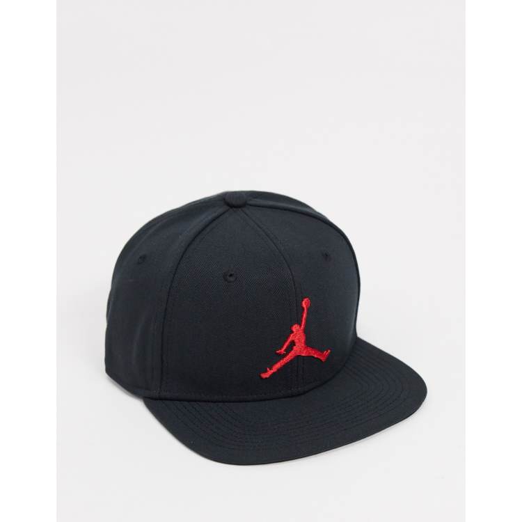 Red sales jordan hat