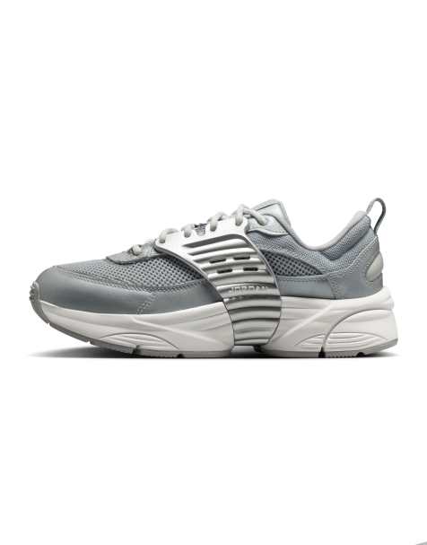 Nike Jordan Trunner sneakers in silver and white - view 1