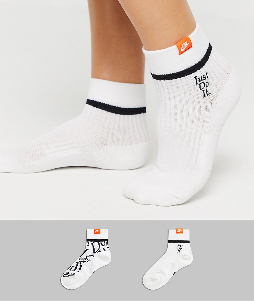 Nike - Just Do It - Confezione da 2 paia di calzini bianchi e neri-Multicolore