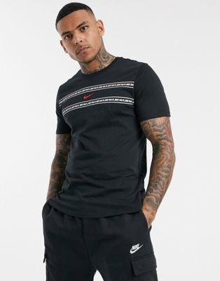 Nike – Just Do It – Svart t-shirt med tejpade detaljer