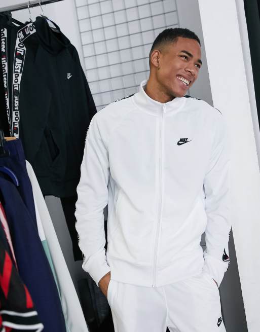 Trunk bibliotheek Ambassadeur Papa Nike Just Do It zip-through polyknit taping track jacket in white | ASOS