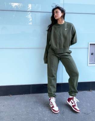 khaki nike jumper