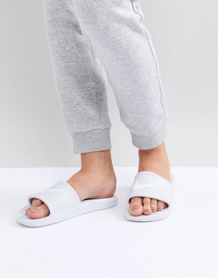 Nike - Kawa - Slippers in wit