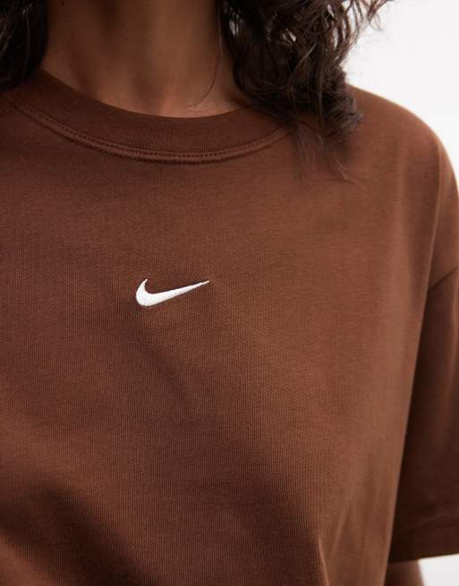 Nike klasyczny T-shirt w kolorze brązowym, 3 z 4