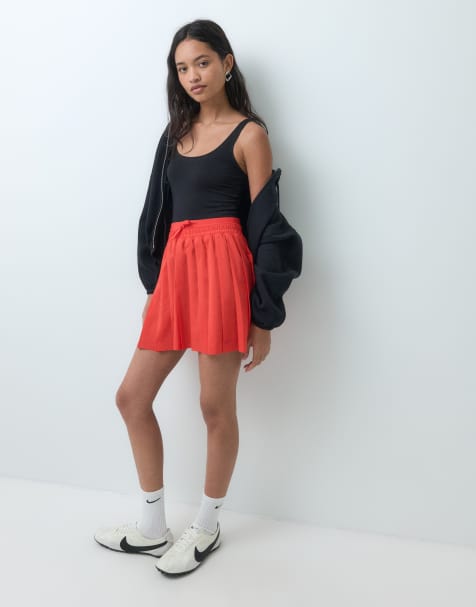 Nike knife pleat skirt in crimson red