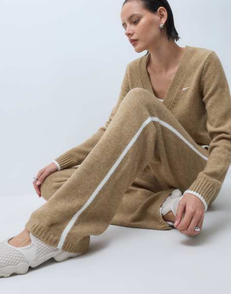 Nike knitted jogger in parachute beige/heather - view 1
