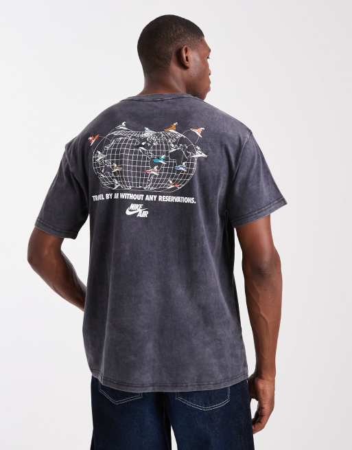 Nike – Kurzärmliges T-Shirt in schwarzer Batikoptik