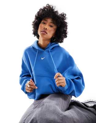 Nike - Kurzer Fleece-Kapuzenpullover in Sternenblau mit kleinem Swoosh-Logo und Super-Oversize-Schnitt