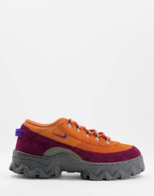 Nike - Lahar - Lage sneakers met dikke zool in sport spice | ASOS