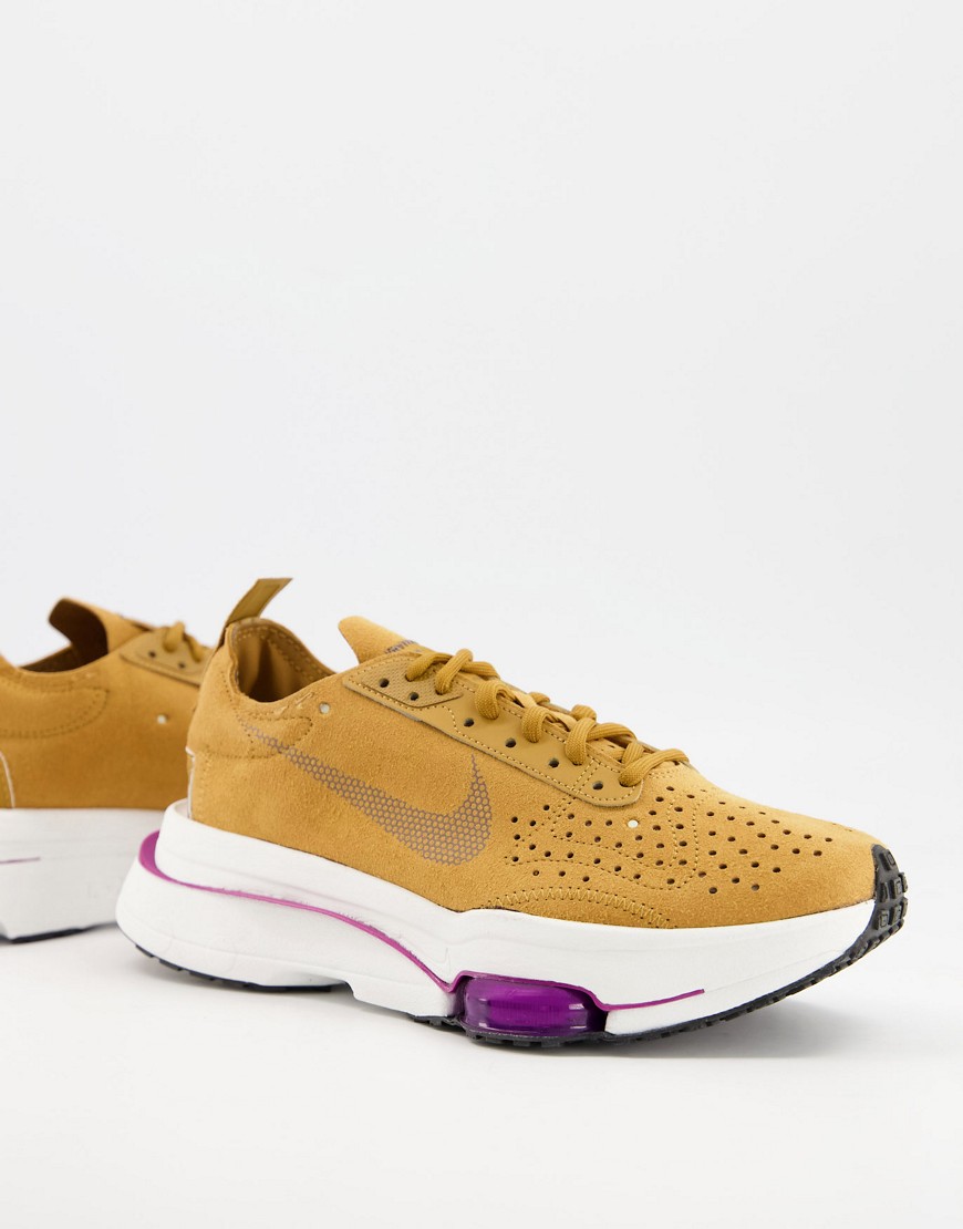 Nike Lahar Low chunky trainers in sport spice-Brown