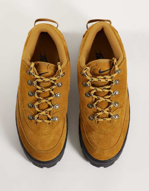 Nike Lahar trainers in brown & black, 2 of 5