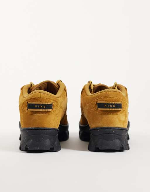Nike Lahar trainers in brown & black, 4 of 5