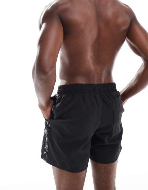 Nike – Lap Volley – Svarta badshorts med tejpad logga, 5 tum, 4 av 4