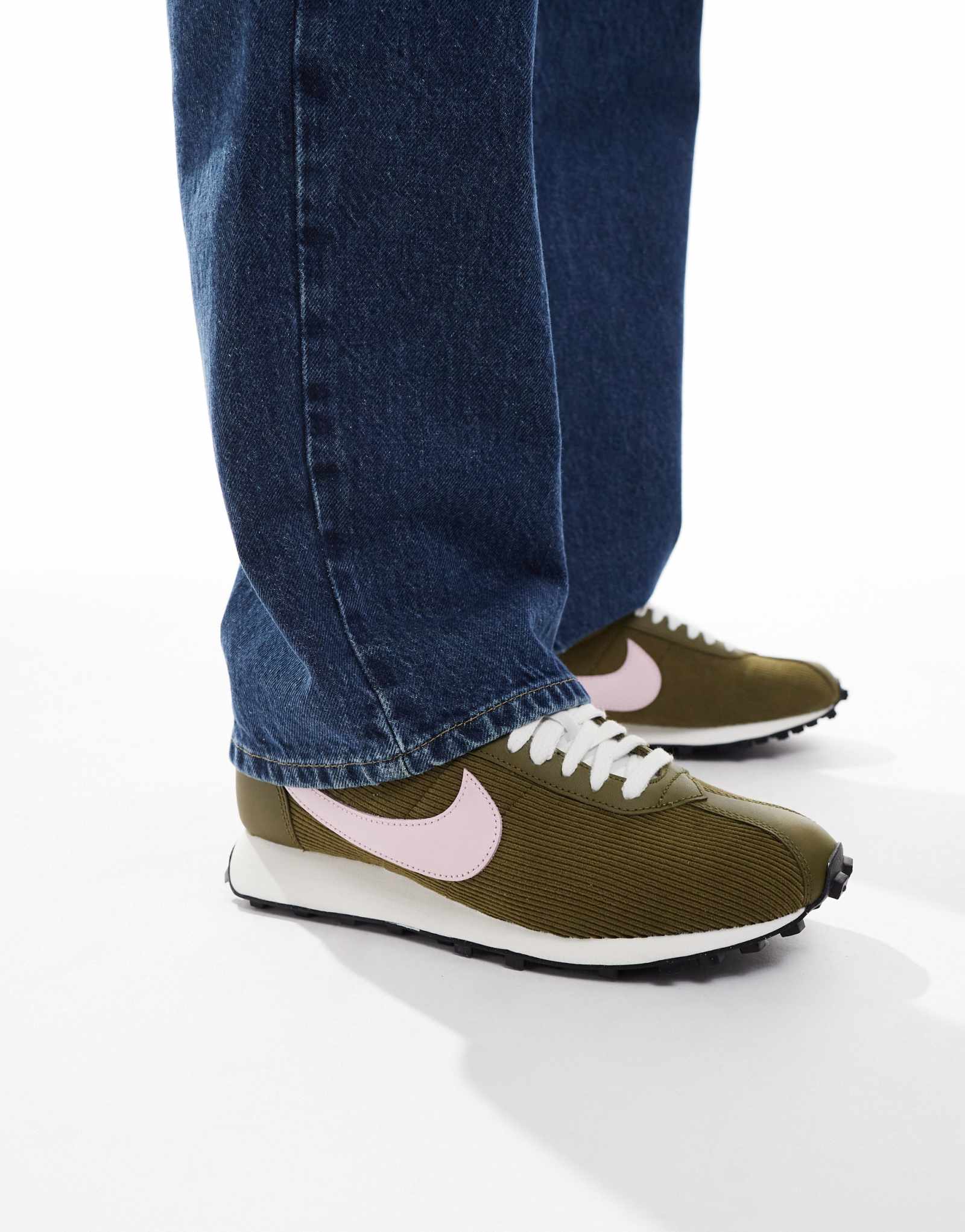 Кроссовки Nike LD-1000 цвета хаки и розового