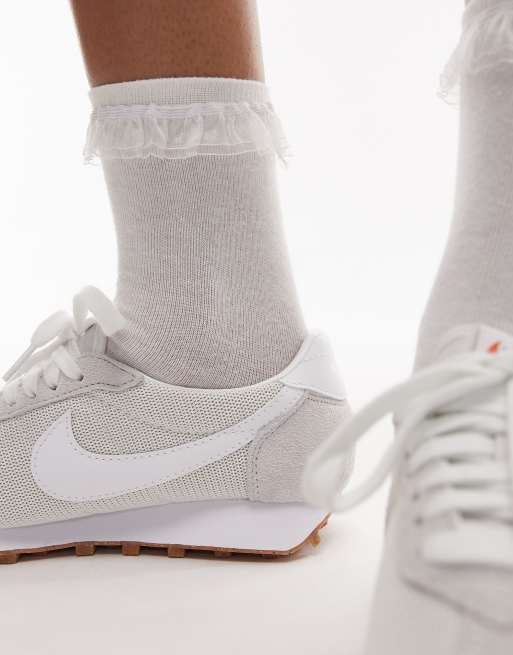Nike LD-1000 sneakers in off white, 3 of 5
