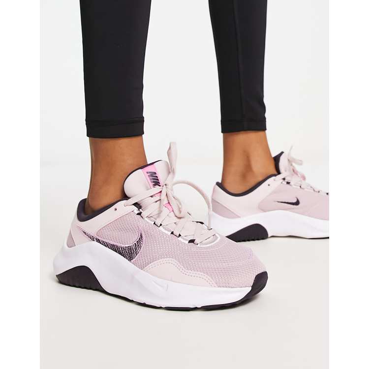 Nike Legend Essential 3 sneakers in pink