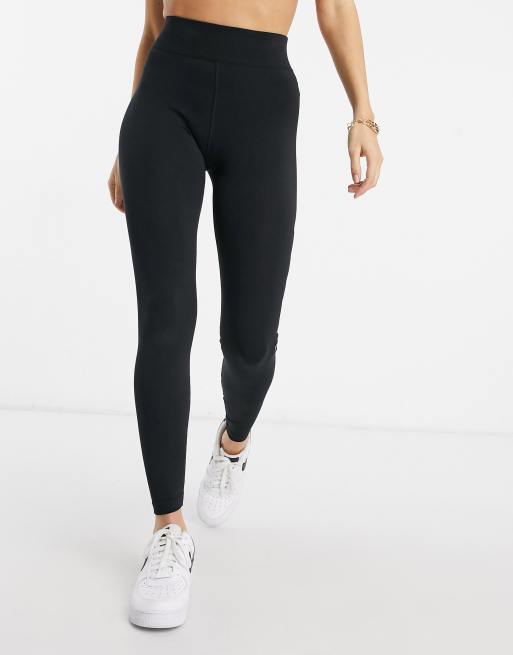 Nike Leggings a logo virgule imprime Noir ASOS