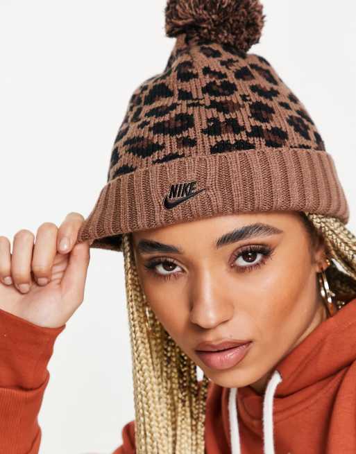 Nike pom cheap pom beanie