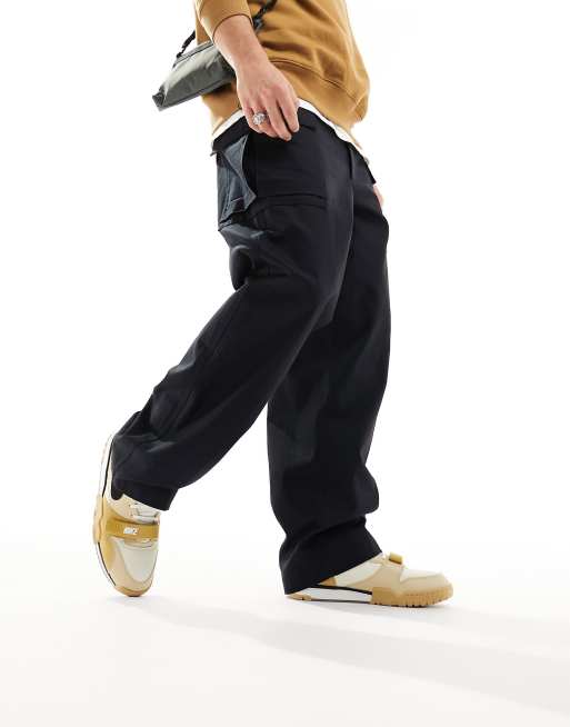 Cargo pant best sale loose nike