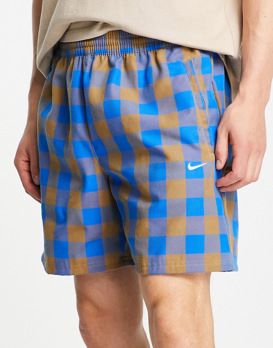 Nike life premium check shorts in driftwood and blue-Brown
