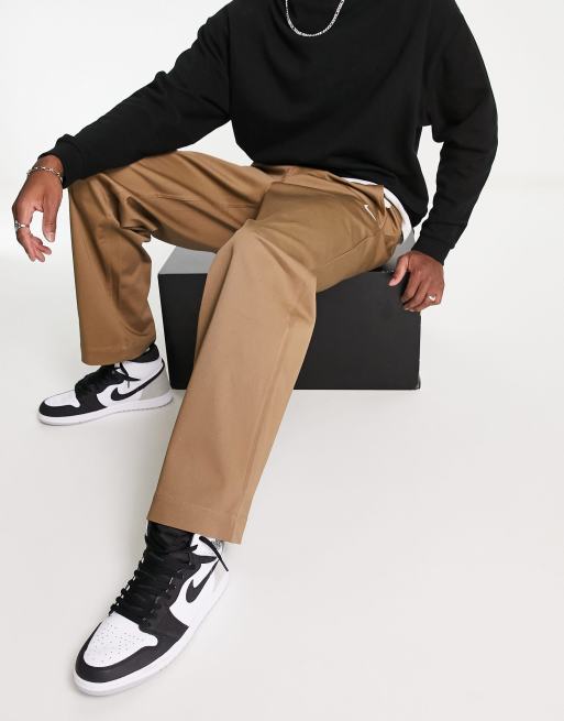 Nike Life chinos in driftwood |