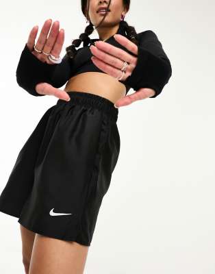 Nike - Life Trend - Shorts aus Webstoff in Schwarz