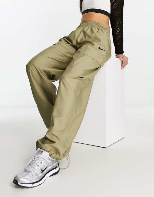 NIKE Sportswear Essential Womens Woven Cargo Pants - OLIVE