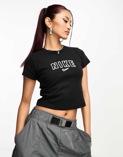 Nike - Life - Varsity baby T-shirt in zwart