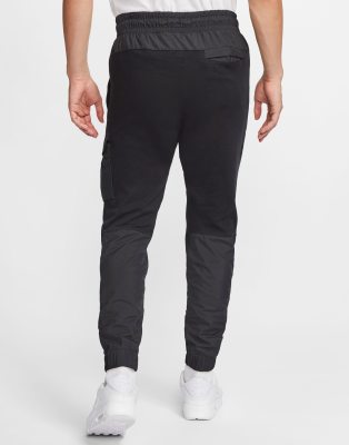 nike utility joggers