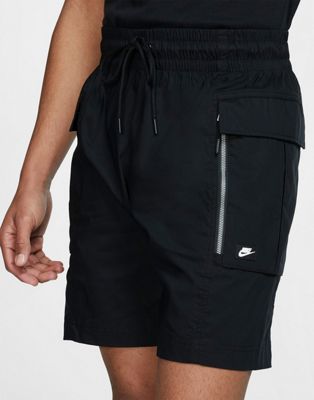 nike lightweight utility cargo shorts in black