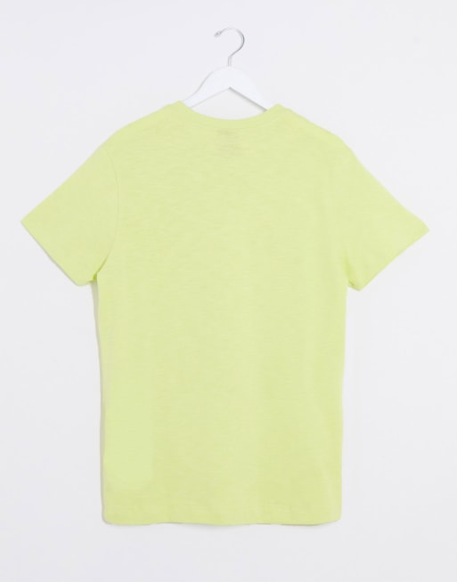 Light yellow hotsell nike shirt