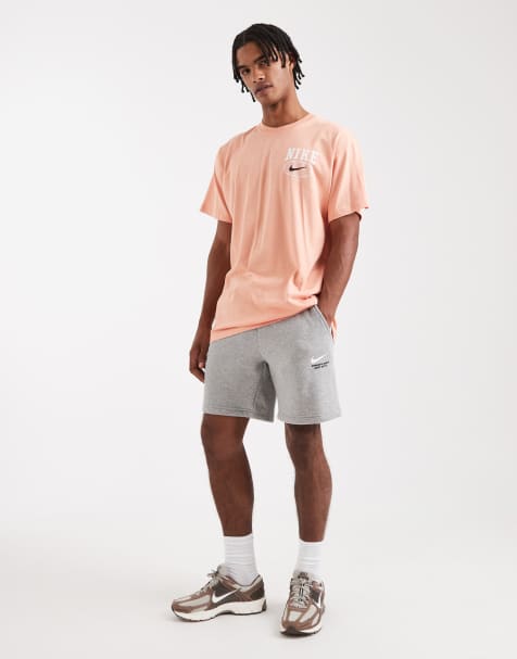 Nike – Line Art – Fleece-Shorts in Grau - view 1