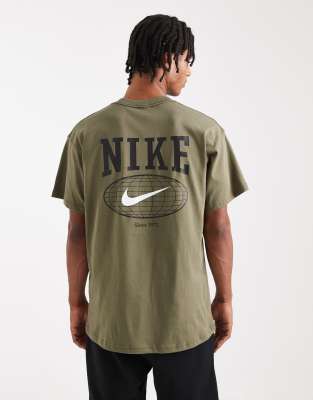 Nike Nike Line Art graphic t-shirt in khaki-Green