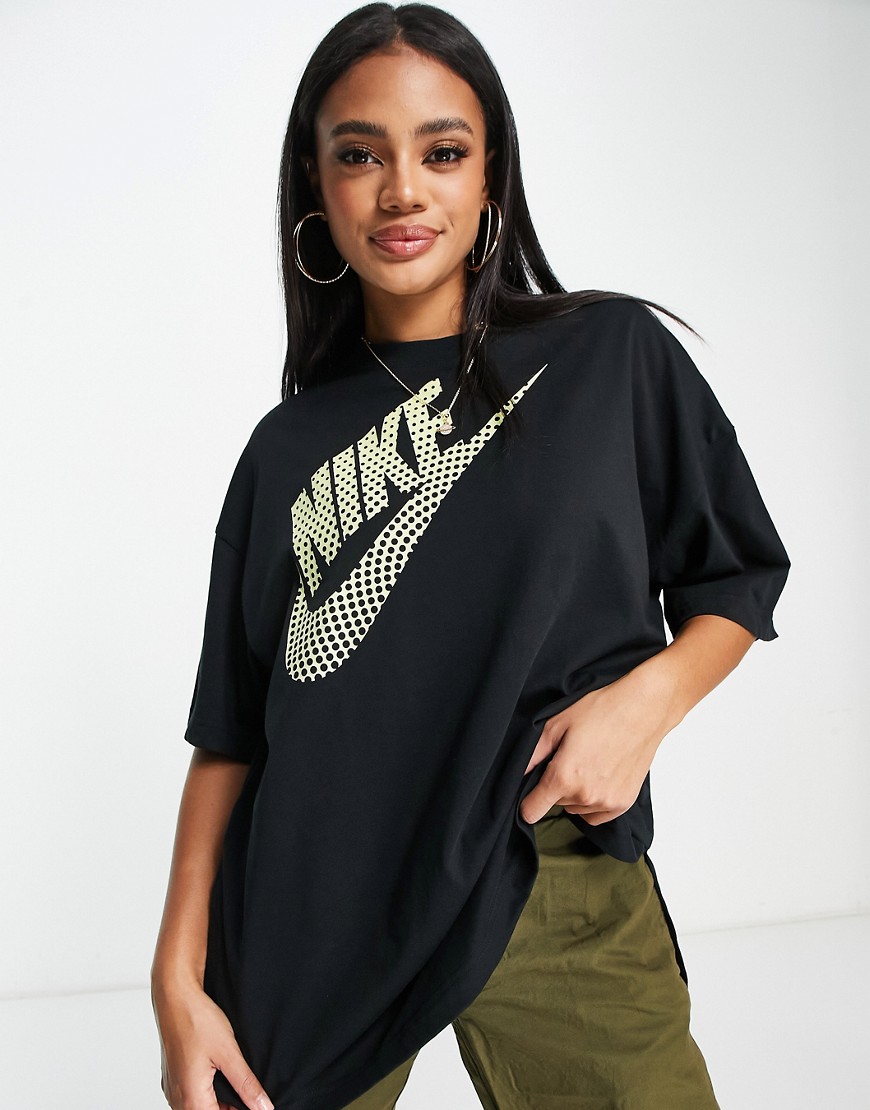 Nike logo graphic print T-shirt in black
