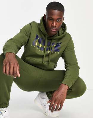 Nike hoodie hot sale tracksuit set