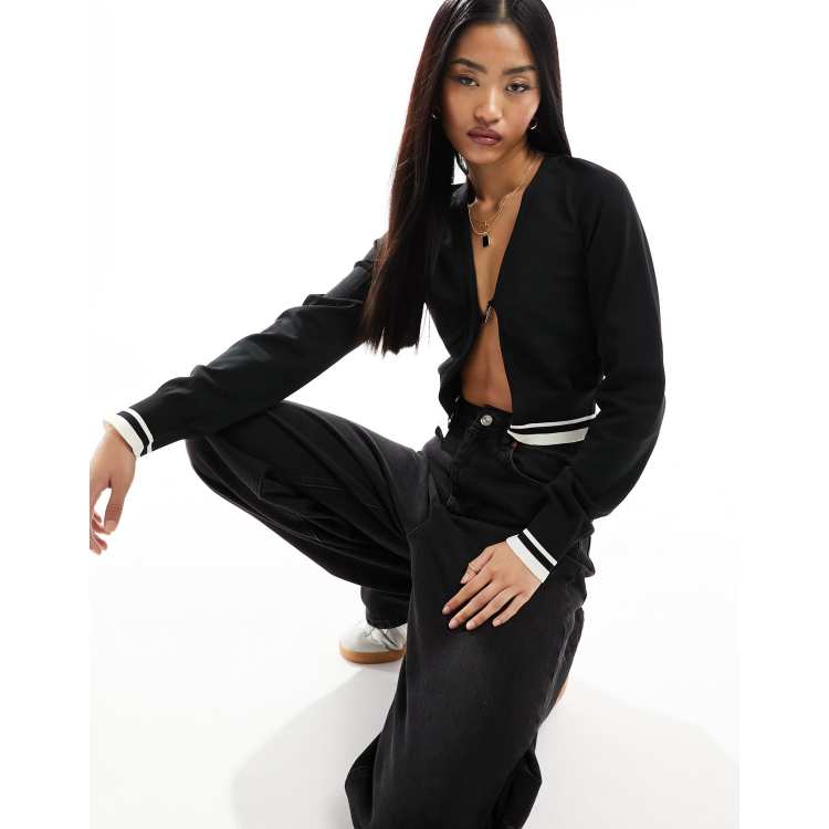 Nike long sleeve cropped knitted cardigan with clasp in black | ASOS