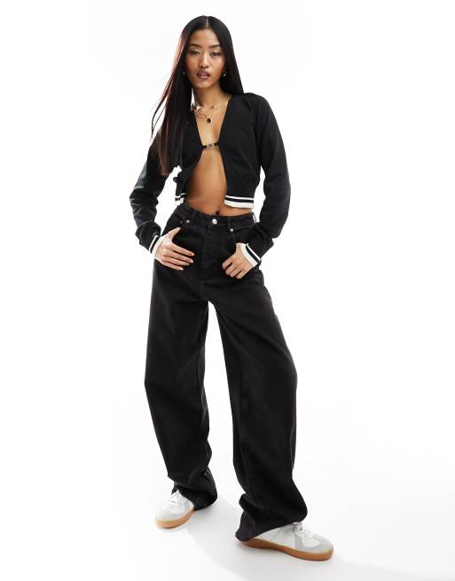 Nike long sleeve cropped knitted cardigan with clasp in black