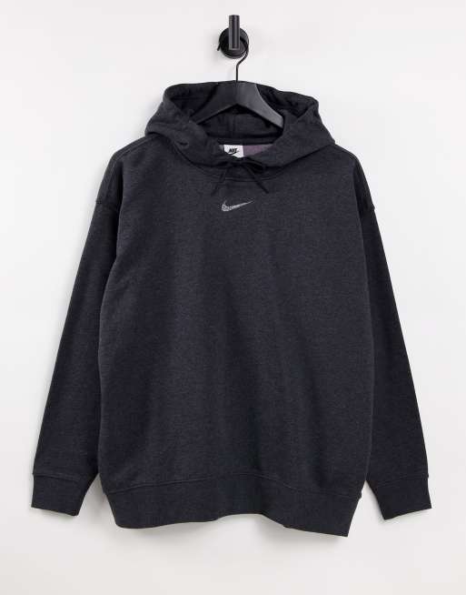 Nike hoodie with cheap logo in the middle