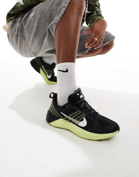 Nike - Lunar Roam - Sorte og gule sneakers - view 1