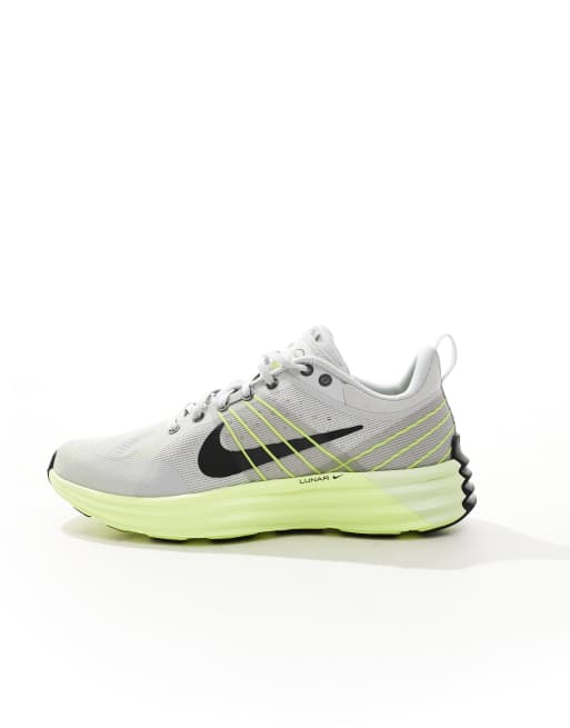 Nike Lunar Roam trainers in light grey and green ASOS