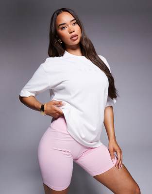 Nike Luxe - T-shirt décontracté - Blanc | ASOS