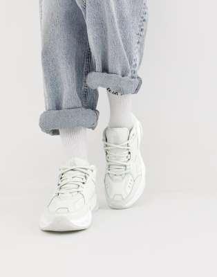 nike white chunky trainers