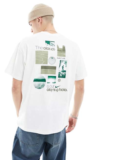 Nike – M90 – T-Shirt in Weiß mit Grafikprint auf dem Rücken  