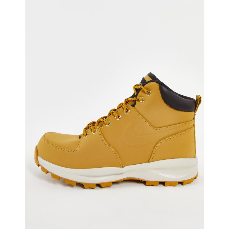 Nike Manoa Leather boots in tan | ASOS