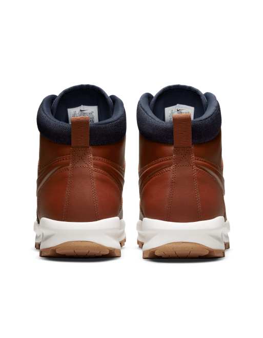 nike brown manoa boots