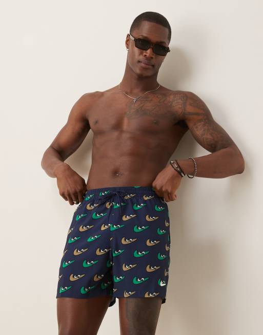 Nike – Marinblå badshorts i volleybollstil med fler fickor, 5 tum långa