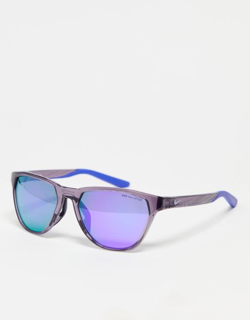 Nike – Maverick Rise Performance – Sonnenbrille in Grau mit violetten Gläsern