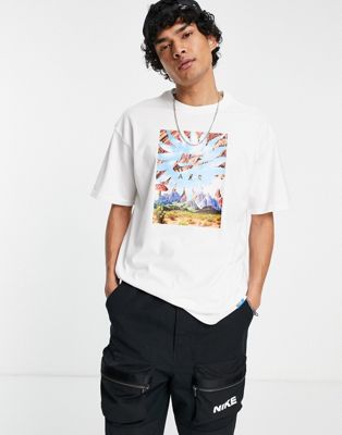 Nike Max 90 oversized heavyweight chest graphic t-shirt in white