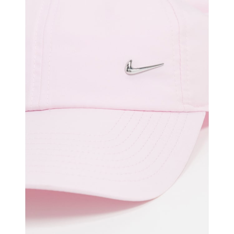 Pink store nike cap